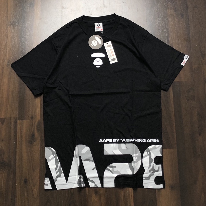 Kaos t shirts aape logo basic. Jual T Shirt Aape By A Bathing Ape Text Bawah Gray Hitam Mirror Original Indonesia Shopee Indonesia