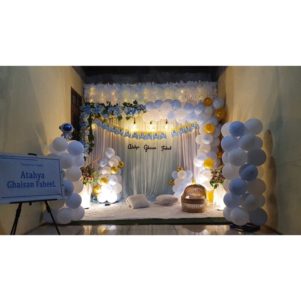 ⁃ tirai rumbai total size ukuran 2x2 meter ⁃ banner flag happy engagement 1 set ⁃ balon foil sepasang pengantin cowo . Dekorasi Lamaran Akad Wedding Aqiqah Gawangan Rustic Backdrop White Blue Balon Shopee Indonesia