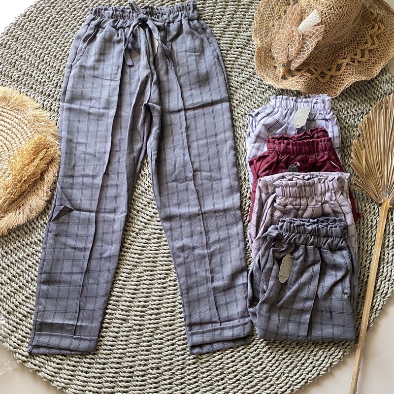 Celana wanita kekinian trendy 2018 2019 xiaozhainv kotak kotak serut . Terlaris Celana Tartan Motif Kotak Kotak Bahan Gabardin Celana Wanita Kotak Kotak Shopee Indonesia