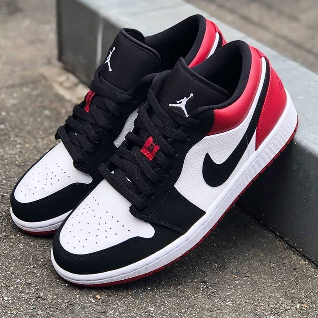 Beli sepatu working jordan pendek // sepatu jordan pendek terbaru di shopee. Jual Sepatu Cowok Bor Nike Air Jordan Low Pendek Hitam Merah Indonesia Shopee Indonesia