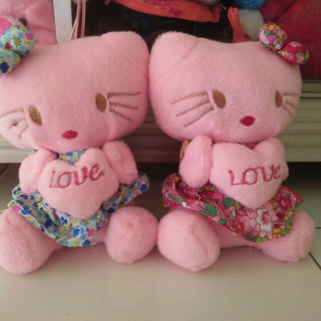 Jual boneka hello kity / hello kitty /hello kitti kecil mungik lucu