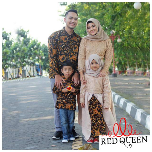 Contoh Baju Copel Ayah Ibu Waktu Acara Lamaran Anak : Bajubatik Gamis Couple Keluarga Ayah Ibu Anak Batikcouple Muslim Pesta Lebaran Bagus Murah Rq086 Shopee Indonesia