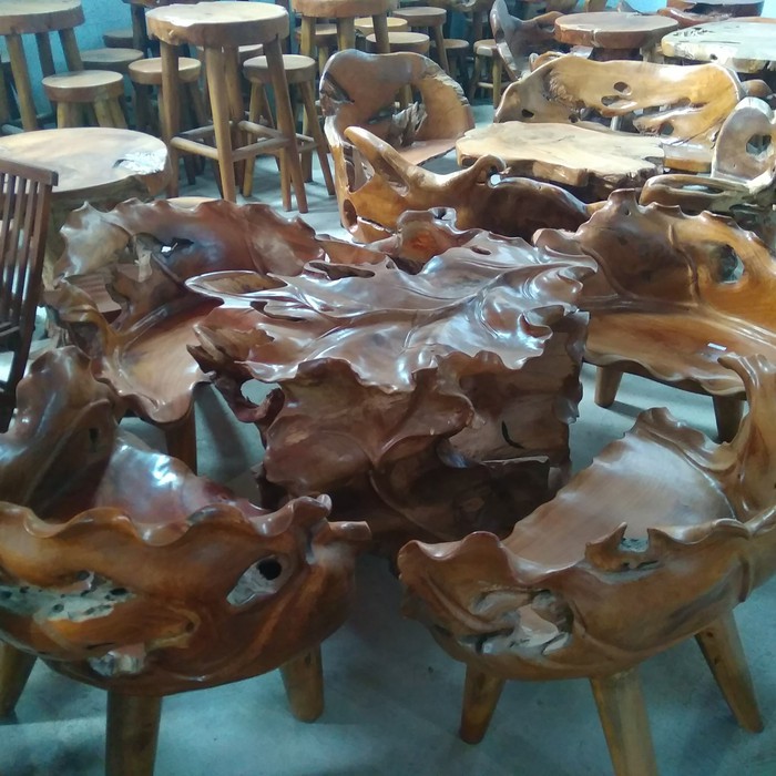 Kursi akar jati adalah jenis furniture yang dibuat dari limbah pohon jati. Set Meja Kursi Tamu Akar Kayu Jati Model Daun 1 Meja 4 Kursi Shopee Indonesia