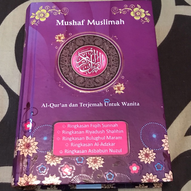 Al Quran terjemah mushaf Muslimah | Shopee Indonesia