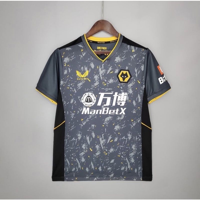 The club's first ever castore away jersey sees tonal greys and blacks combine and brought to life with flecks of wolves gold through a modern . Jual Jersey Bola Wolverhampton Away New 2021 2022 Grade Ori Import Indonesia Shopee Indonesia