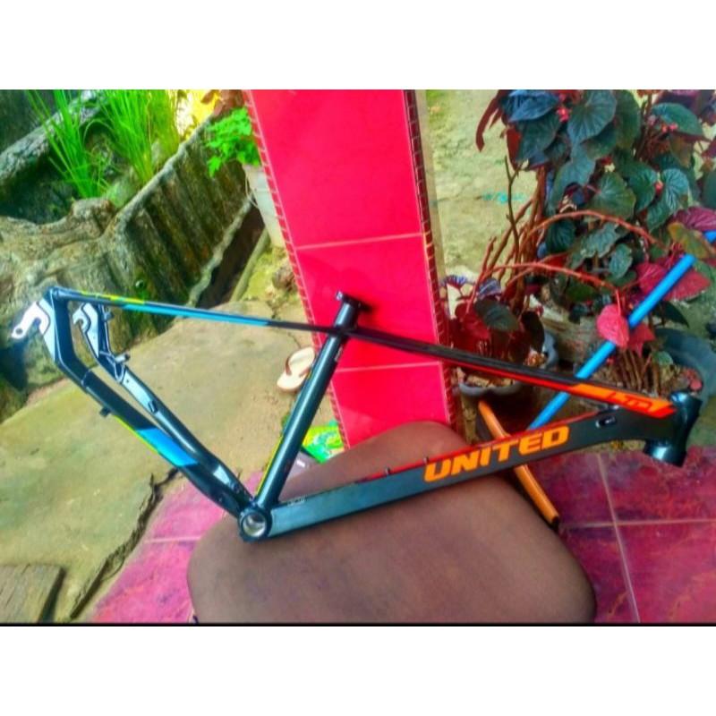 Bisa order via bukalapak dan tokopedia pelapak arfan bike. Frame Sepeda United Ltd Sl7 2017 Limited Edition Frame Ltd Sl7 Frame Mtb Frame Sepeda Gunung United Shopee Indonesia