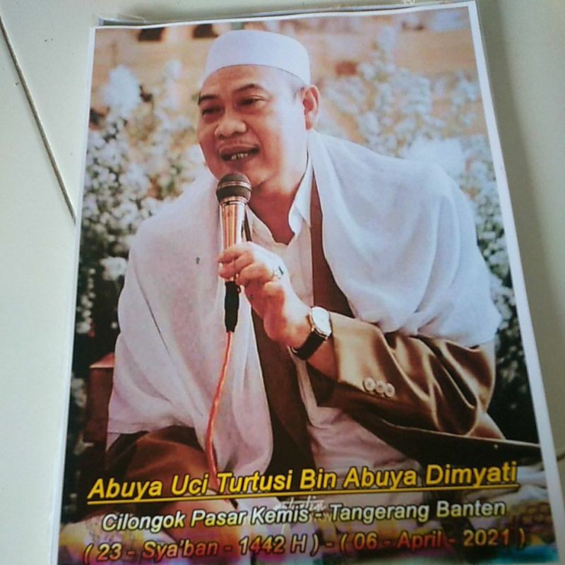 Salah satu jamaah pengajian abuya uci nasir membenarkan kabar tersebut dia. Poster Abuya Uci Shopee Indonesia