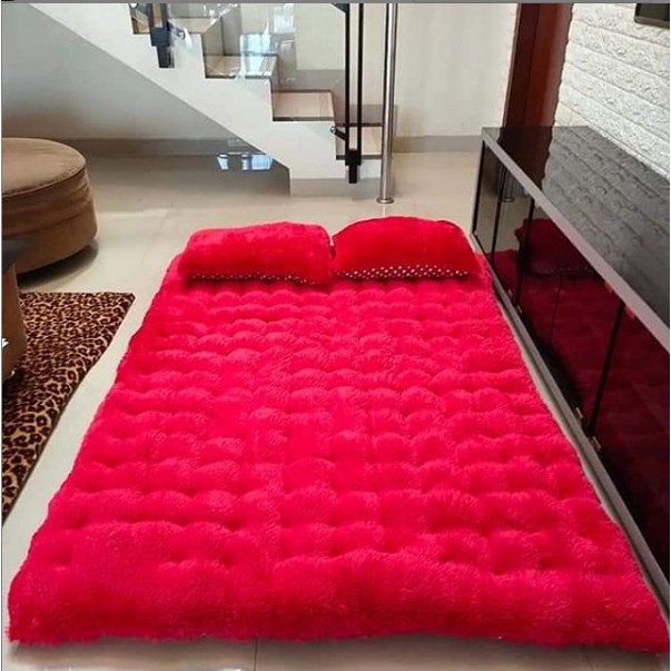 Apakah anda termasuk salah satu penggemar karpet bulu rasfur? Kasur Karpet Lantai Bulu Rasfur Bonus Bantal Halus Busa Empuk Shopee Indonesia