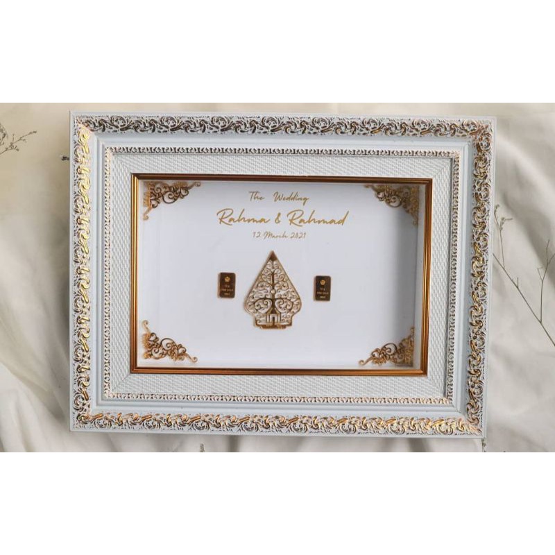 Yang bakal nak bernikah, frame your memory and mas kahwin with us!!. Mahar Frame Gunung Wayang Pigura Bingkai Mas Kawin Logam Mulia Antam Emas Batangan Uang Kertas Shopee Indonesia