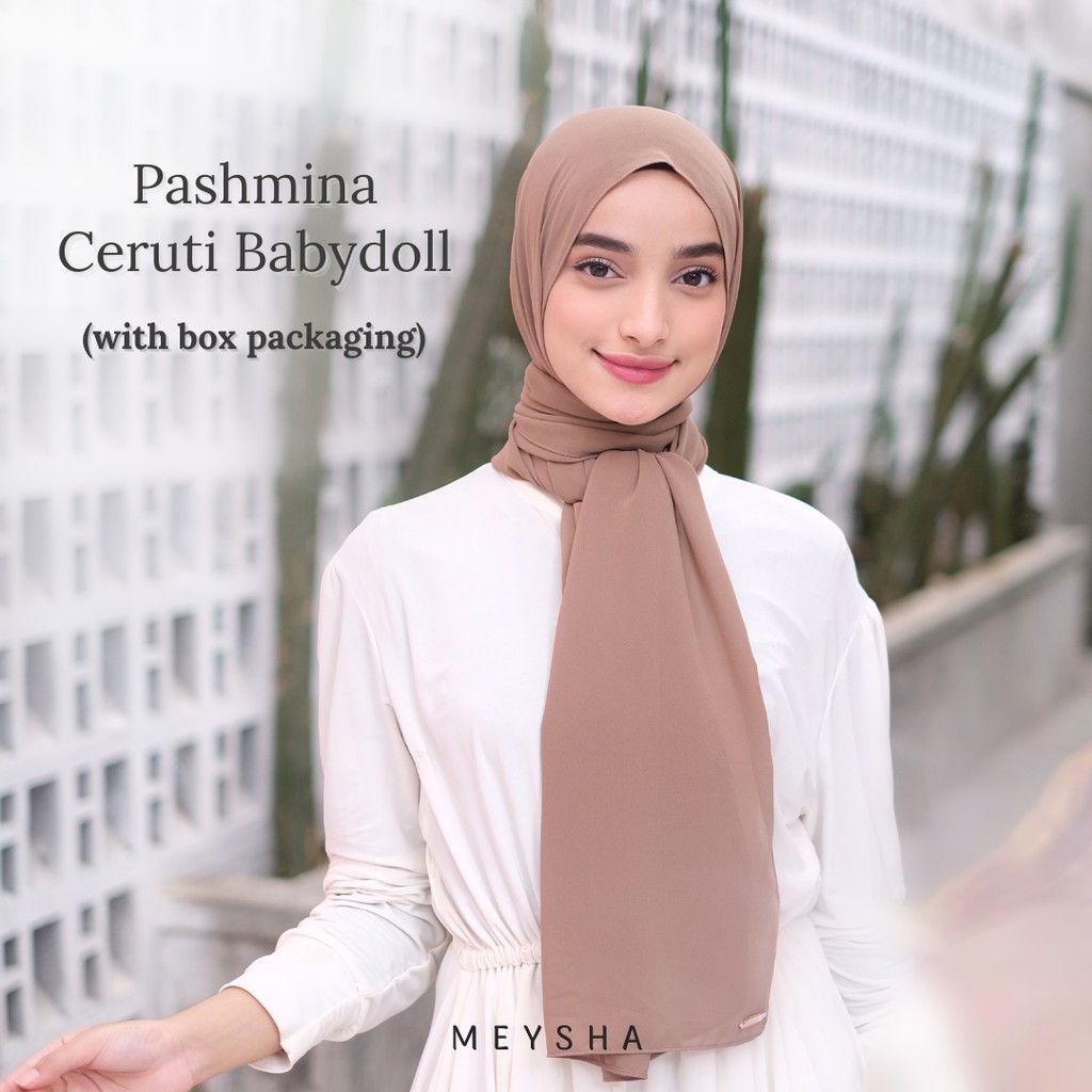 Assalamu'alaikum teman teman kali ini aku mau kasih tau kalian perbedaan pashmina diamond dan ceruti babydoll. Pashmina Ceruti Babydoll Premium With Box Hampers Hijab Shopee Indonesia