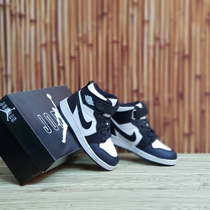 Belanja online sepatu jordan asli 20jt belanja online sepatu jordan asli 20jt month_year paling keren harga terbaik lazada | | gratis ongkir ✓ cod . Harga Sepatu Jordan Asli Original Terbaru November 2021 Biggo Indonesia
