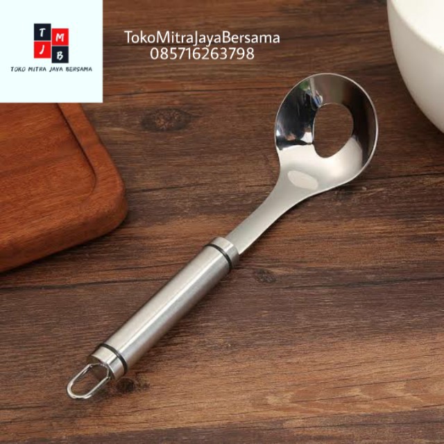 Alat Cetakan Bakso Sendok Cetakan Baso Stainless Steel Cetakan Bakso Bulat Cetakan Bakso Bulat Otomatis Lazada Indonesia Tinggal masukkan adonan daging kemudian tuangkan langsung ke panci atau penggorengan dengan takaran yang disesuaikan.