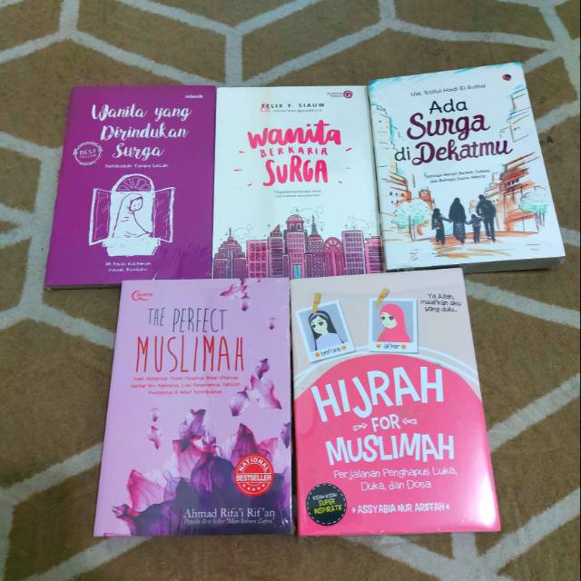Kumpulan kata motivasi islami tentang hijrah perubahan dalam hijrah menuntut seseorang untuk meninggalkan kondisi sebelumnya yang tidak baik. Paket 5 Buku Motivasi Perfect Muslimah2 Dirindukan Surga Wanita Berkarir Hijrah For Muslimah Shopee Indonesia