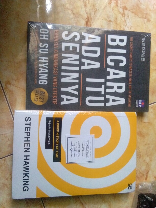 Check spelling or type a new query. A Brief History Of Time Sejarah Singkat Waktu Stephen Hawking Shopee Indonesia