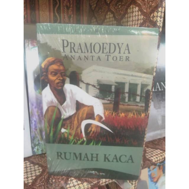 Pramoedya ananta toer tahun : Contoh Resensi Novel Rumah Kaca