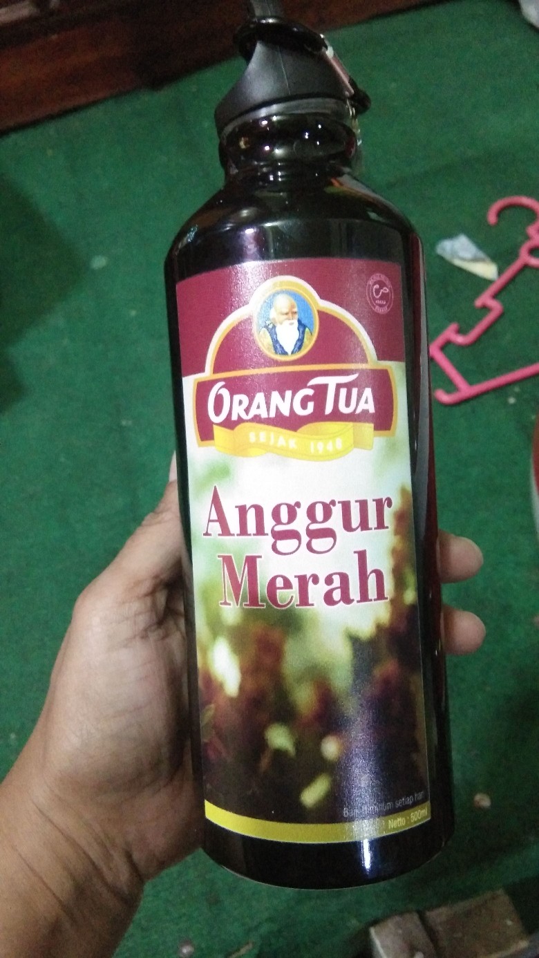 • anggur ketan hitam merupakan minuman khas indonesia dengan fermentasi anggur dan beras ketan hitam, dengan cita rasa manis yang khas indonesia. Tumbler Sport Botol Minum Gambar Anggur Merah Shopee Indonesia