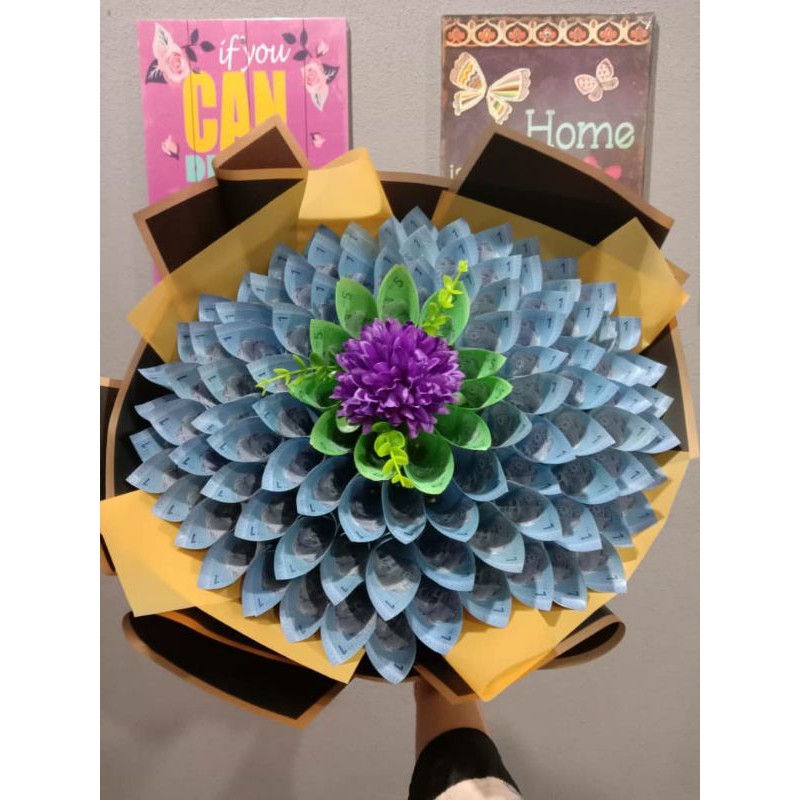 Cara buat jambangan duit ll bouquet duit ll money bouquet tutorial easy and simple. Bouquet Duit Bajet A Shopee Malaysia