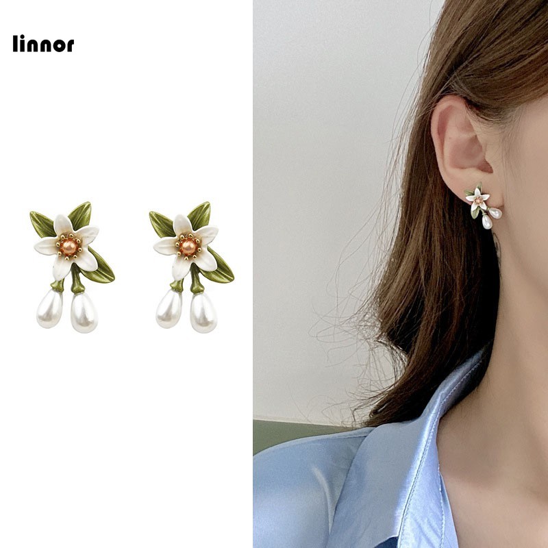 A cartier favourite, the orchid is the key element of this delicate collection: Korean Girl New Lily Bloom Flower Earrings Pearl Accessories Earing Shopee Malaysia