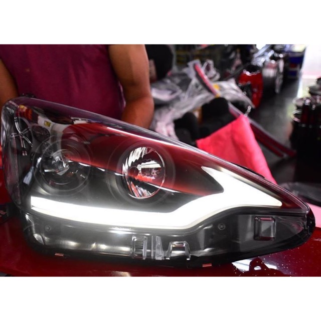 Toyota prius c 2012 2013 2014 2015 projector headlamp headlight head