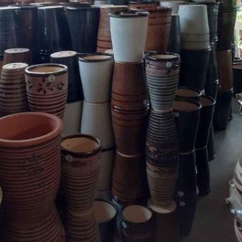 Pasu bukan sekadar diperbuat daripada plastik atau tanahliat. Pasu Bunga Tanah Liat Ceramic Saiz Tinggi Shopee Malaysia