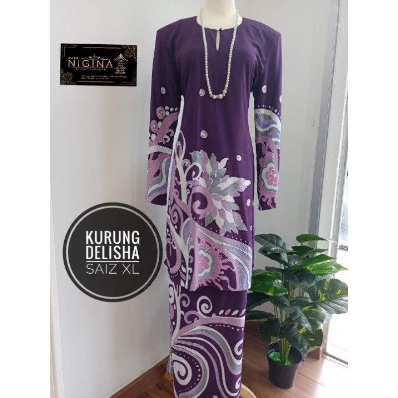 The metallic threads stand out against the background cloth to create a shimmering effect. Baju Kurung Batik Lukis Tangan Asli Terengganu Corak Terbaru Ready Stock Shopee Malaysia