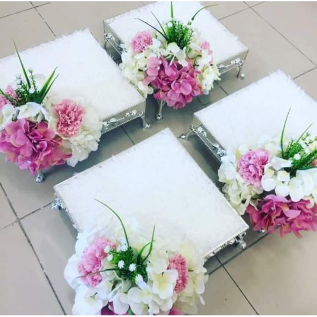 Untuk gubahan anda boleh juga gandingkan bersama tuala badan sebagai pelengkap dulang hantaran. DULANG HANTARAN SIAP GUBAHAN KAHWIN TUNANG | Shopee Malaysia