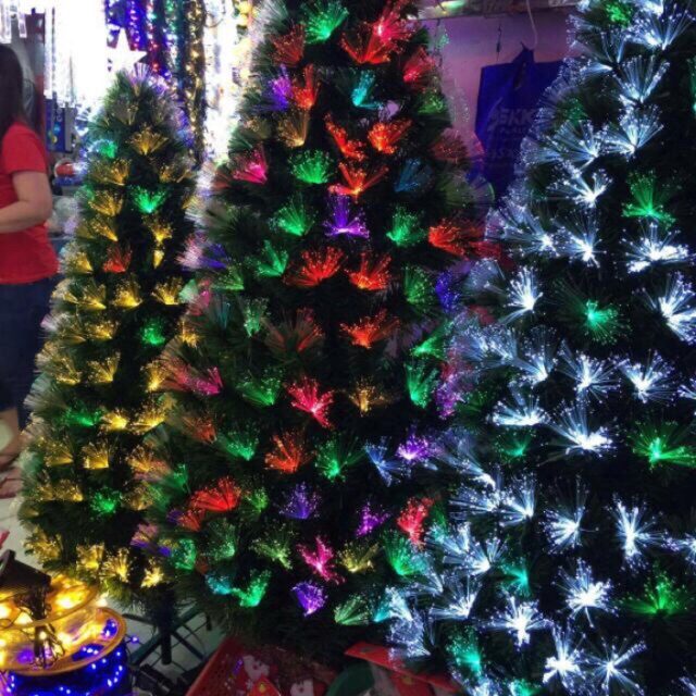 6ft Christmas Tree A Pre Lit Bayberry Spruce Tree