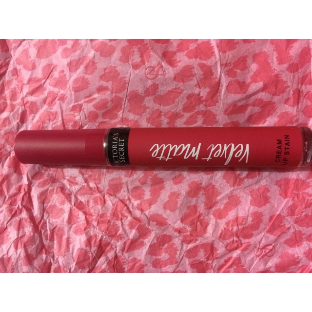 Buy victoria's secret velvet matte cream lip stain in singapore,singapore. Victoria S Secret Velvet Matte Cream Lip Stain Obsessed Shopee Philippines