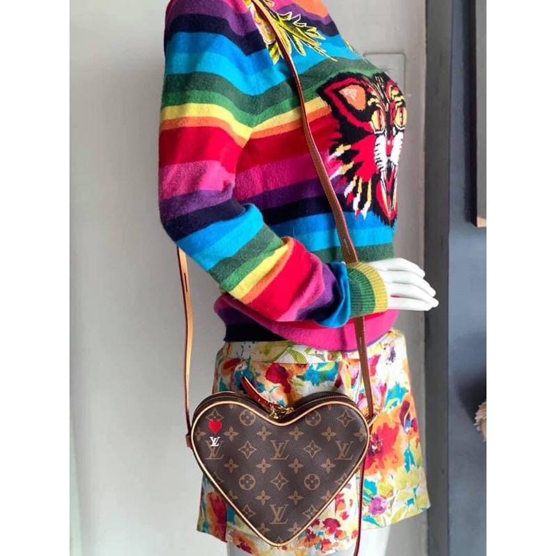 Louis vuitton no longer utilizes visible date codes for handbags and accessories produced in. Louis Vuitton Lv Cruise Collection Heart Shaped Monogram Sling Bag Shopee Philippines