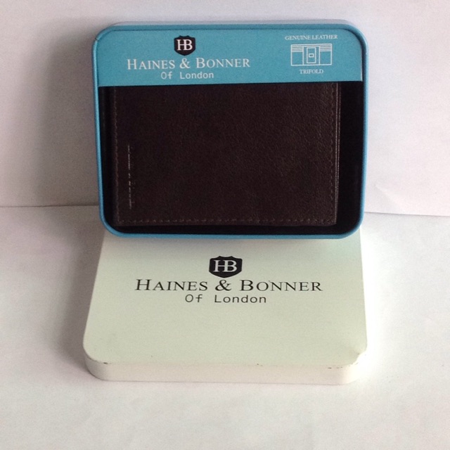 Haines Bonner Clothes Shoes Accessories For Sale Ebay Find new and preloved Haines Bonner of London Mens items at up to 70 off retail prices.