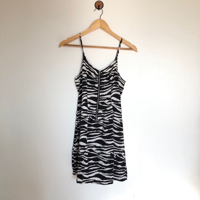 Forever 21 Zebra Dress Black White Spaghetti Strap Zipper Shopee Philippines