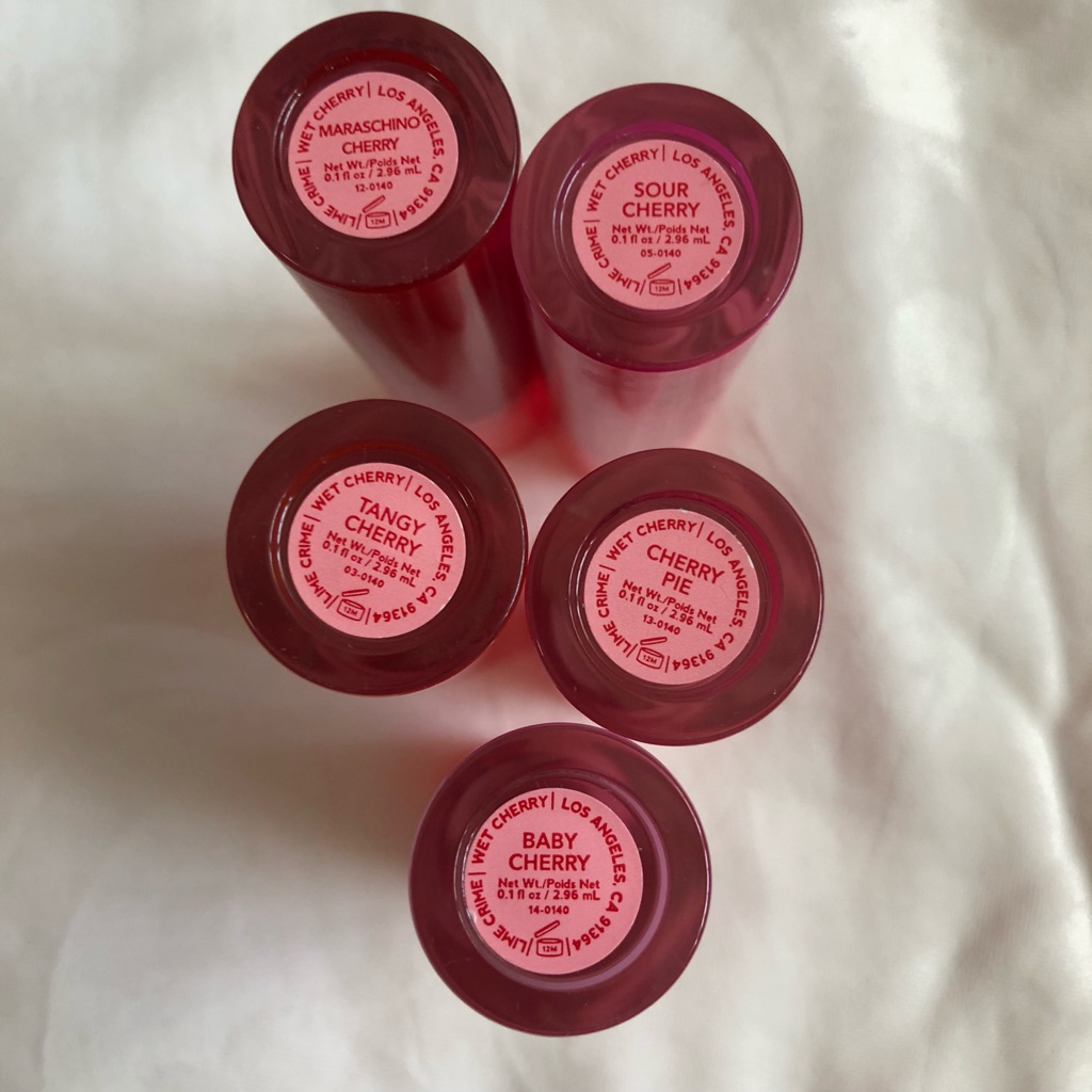 Sparkly sheer packed with iridescent pearls that light up lips. Lime Crime Wet Cherry Lip Gloss Shopee Singapore