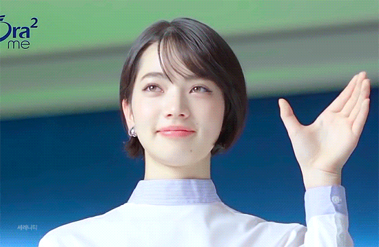Cute nana komatsu instagram fashion outfit 2018 #japan #outfit #fashion. Nana Komatsu Looks Even More Gorgeous With Short Hair Celebrity Photos Videos Onehallyu