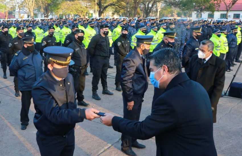 Día de la Policía del Chaco: Capitanich anunció el ascenso de más de 1900 agentes