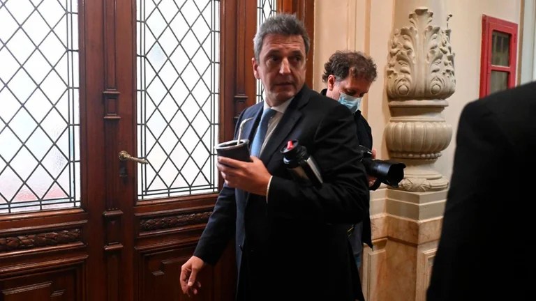 Gesto de Massa al campo: se reunirá con dirigentes rurales en medio de las tensiones del sector con el Gobierno