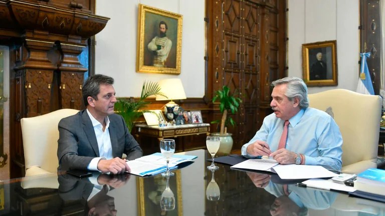 Después del anuncio de las primeras medidas, Alberto recibió a Massa en la Casa Rosada