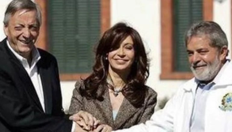 Cristina  y Alberto festejaron el triunfo de Lula Da Silva