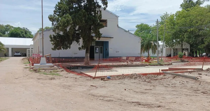 General San Martín: Avanzan las obras de ampliación y refacción del hospital «Félix Pértile»