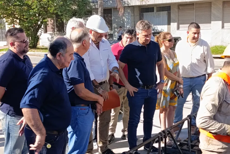 Zdero supervisó las obras de repavimentación de la avenida 25 de Mayo: «Queremos una Resistencia más linda»