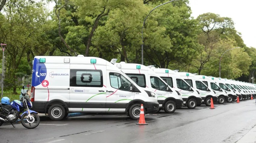 Con una importante inversión, el Gobierno presentó 27 nuevas ambulancias