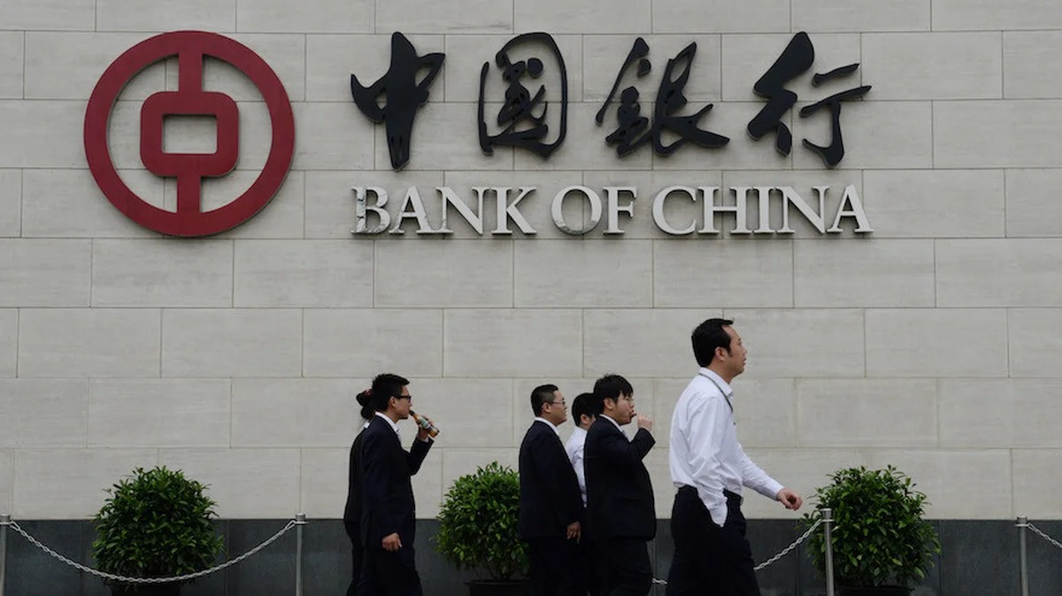 Ahora el gobierno dice que la culpa de la suba del dólar es de «un banco chino»