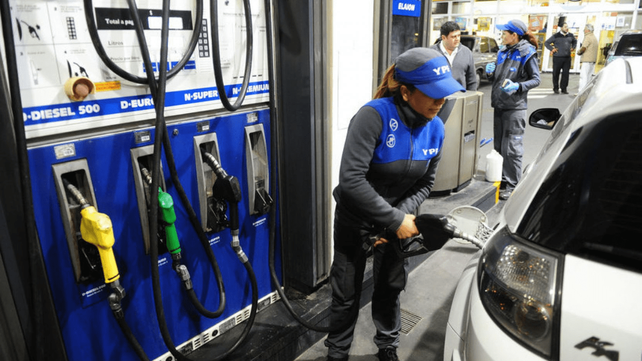 Promesa: YPF se compromete a bajar el precio de los combustibles