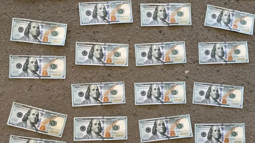 Shopping Sarmiento: Detienen a sujeto con U$S 4.700 dolares falsos