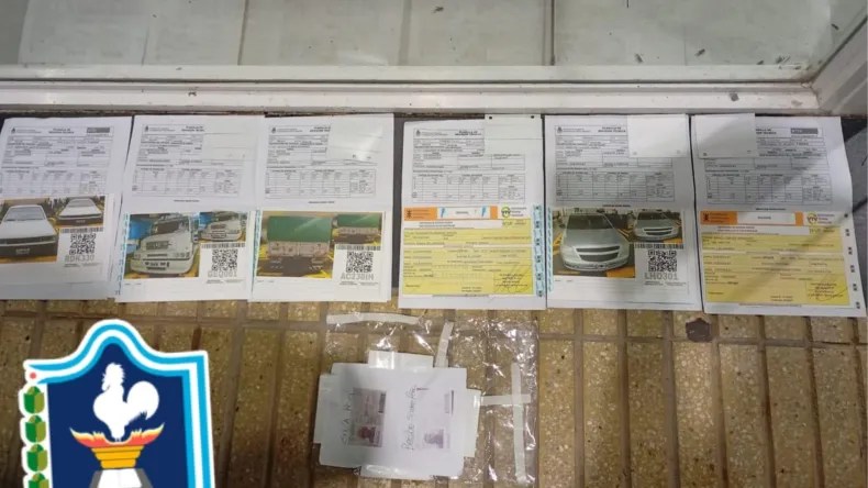 Cayó un falsificador en la Terminal: vendía revisiones técnicas truchas y fue atrapado en un operativo cerrojo