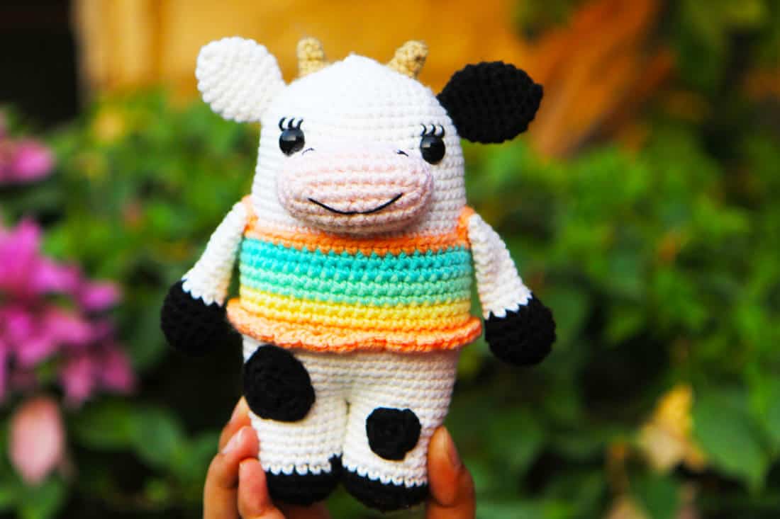 Adorable and easy crochet cow free pattern