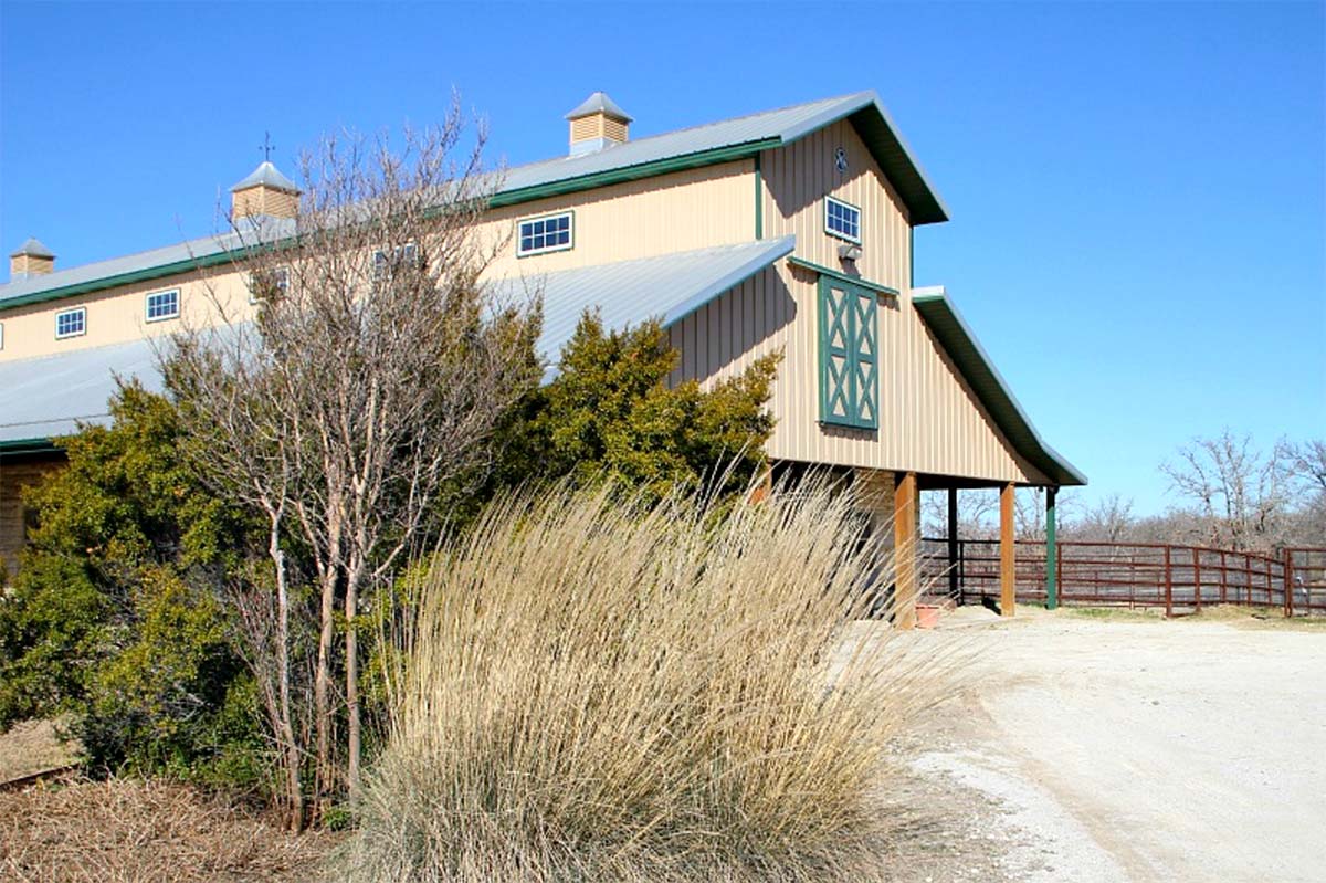 However, you also want to look at th. Wise County Horse Ranch by Stephen B. Chambers Architects