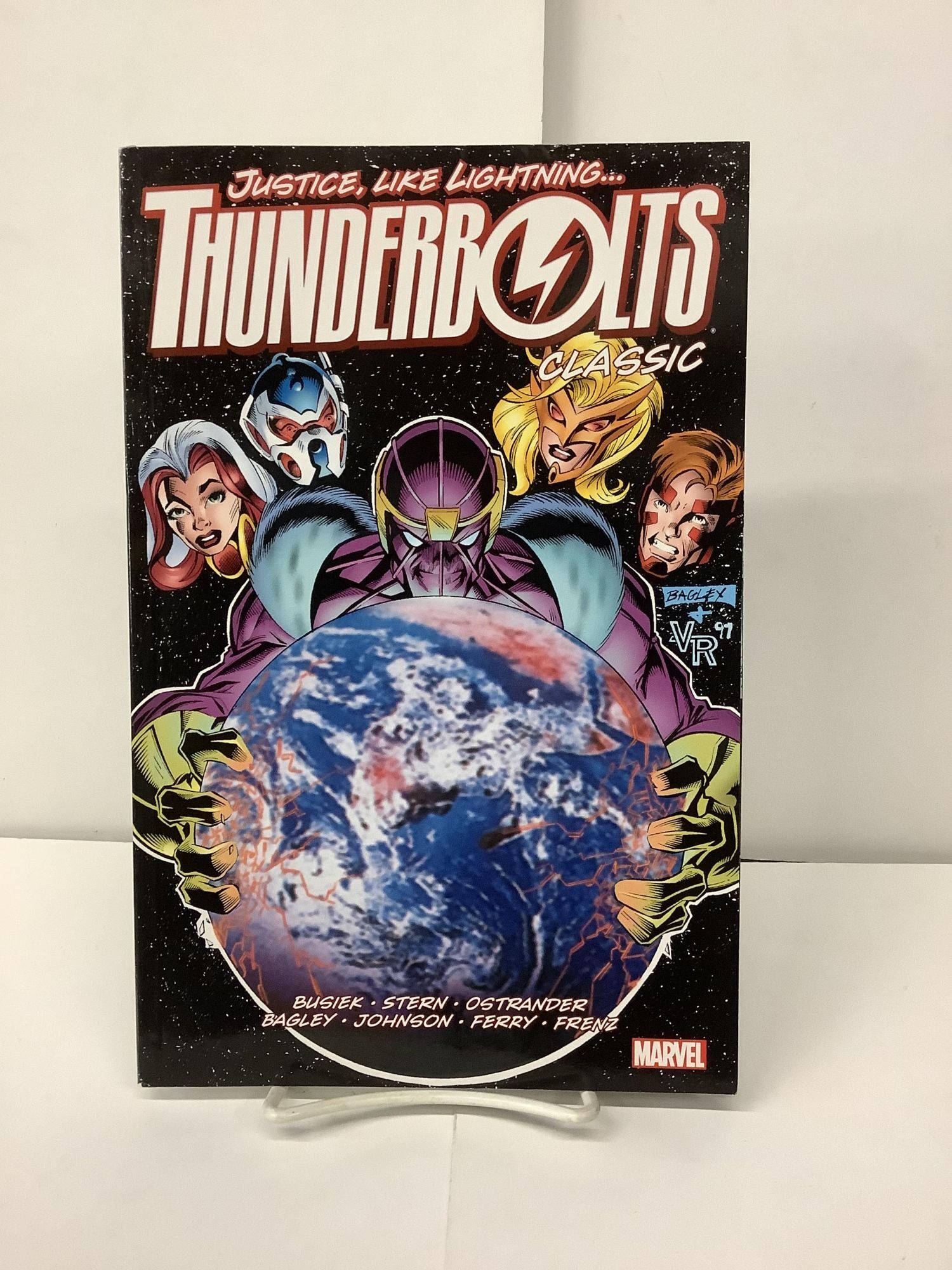Thunderbolts Classic Vol 2 Trade Paperback Comic Issues Comic - Abstract Textures - Beautiful 8K Collection