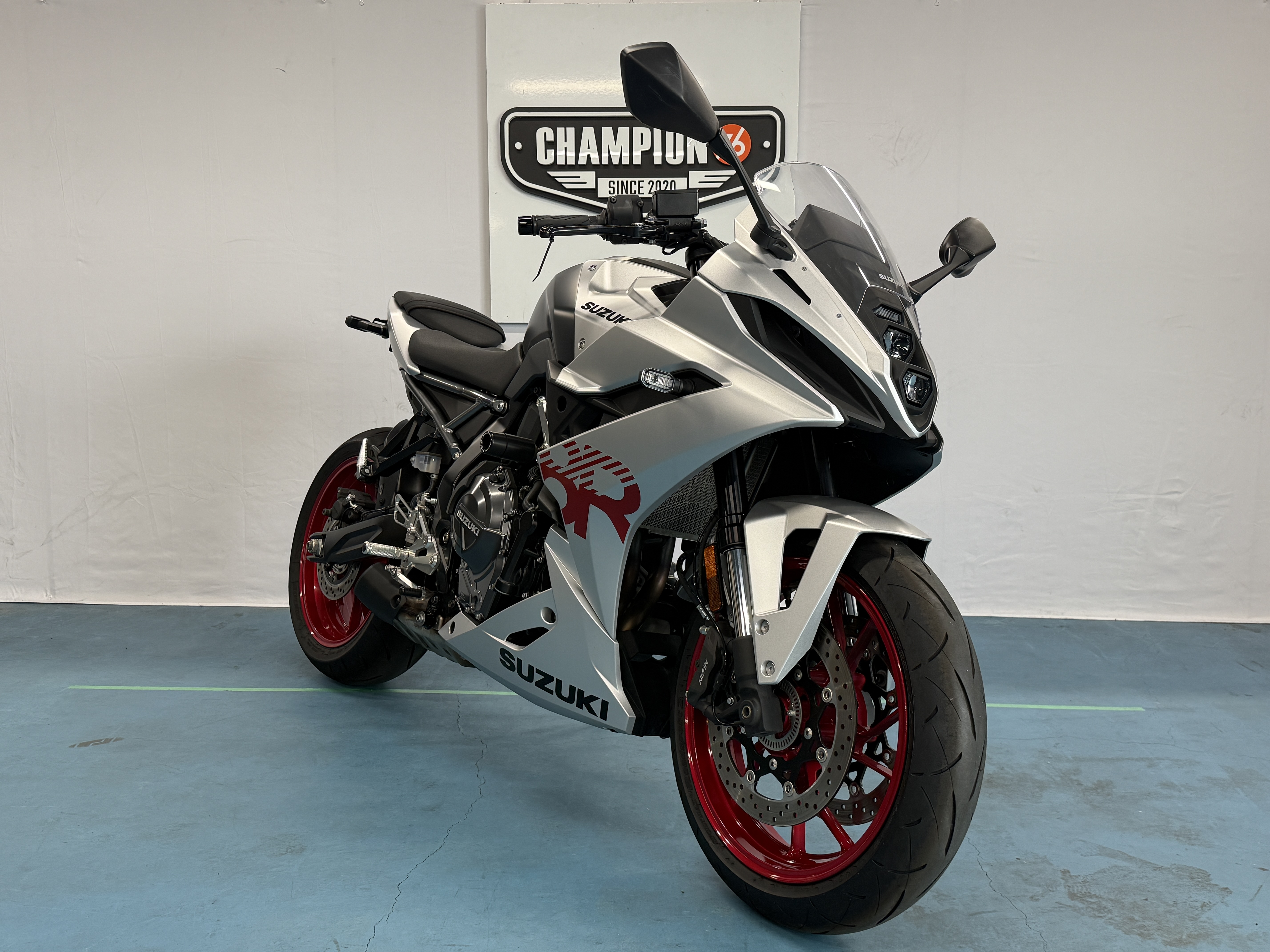 2024年式 SUZUKI GSX-8R * CHAMPION 76 | チャンピオン76