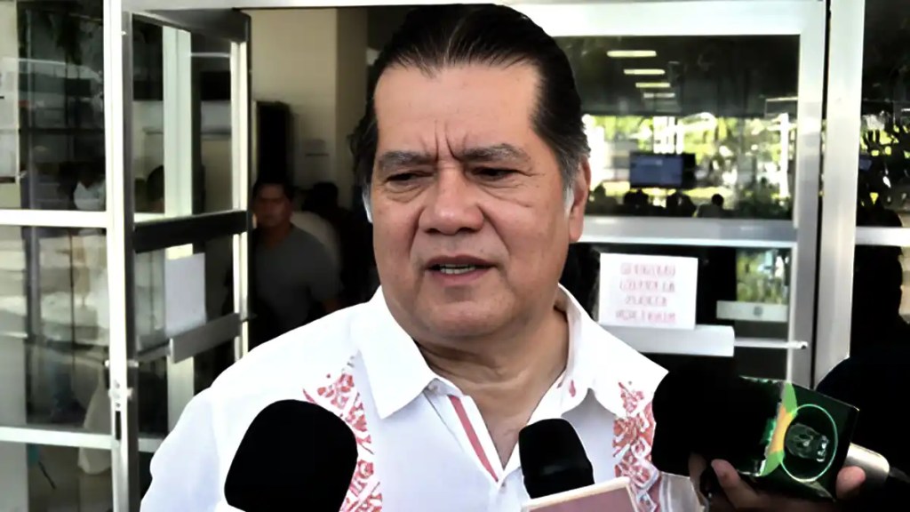 La UJAT entregó videos a la Fiscalía de Tabasco: Rector Guillermo Narváez