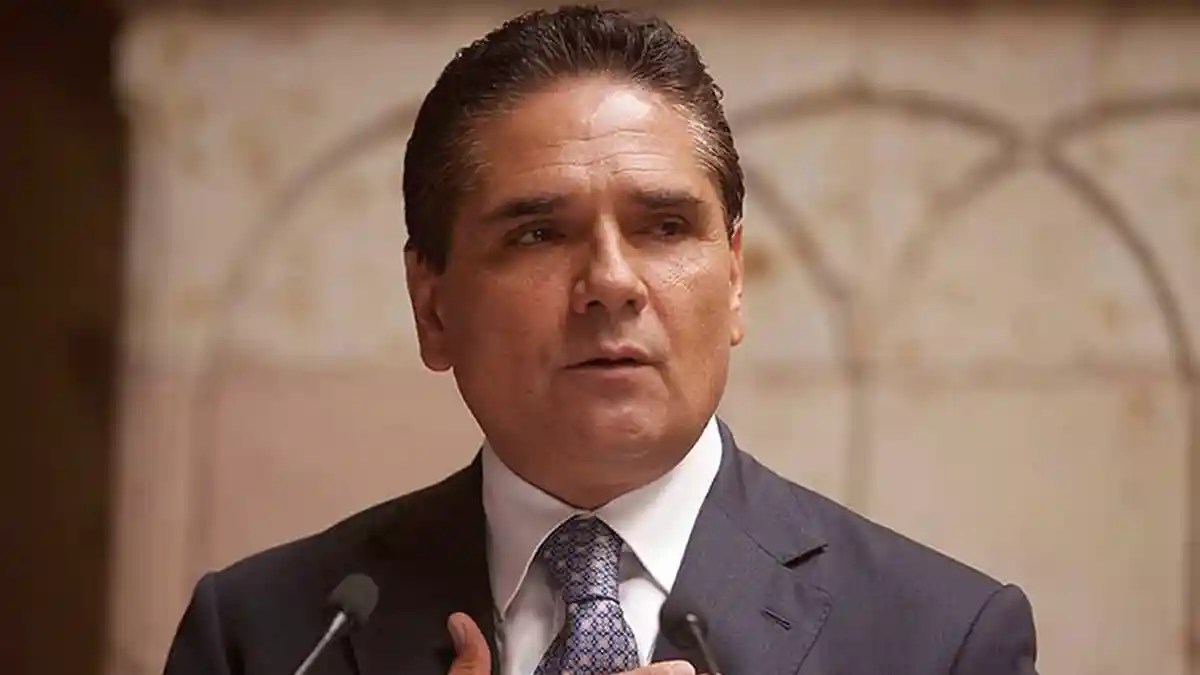 Giran órdenes de aprehensión contra Silvano Aureoles por masacre en 2017